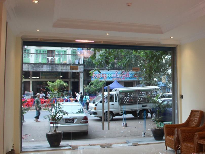 New Yangon Hotel Εξωτερικό φωτογραφία